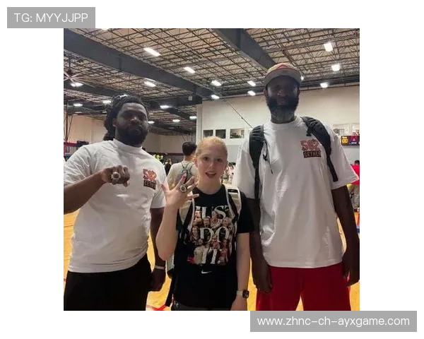 拉塞尔训练营曝光，强度依旧